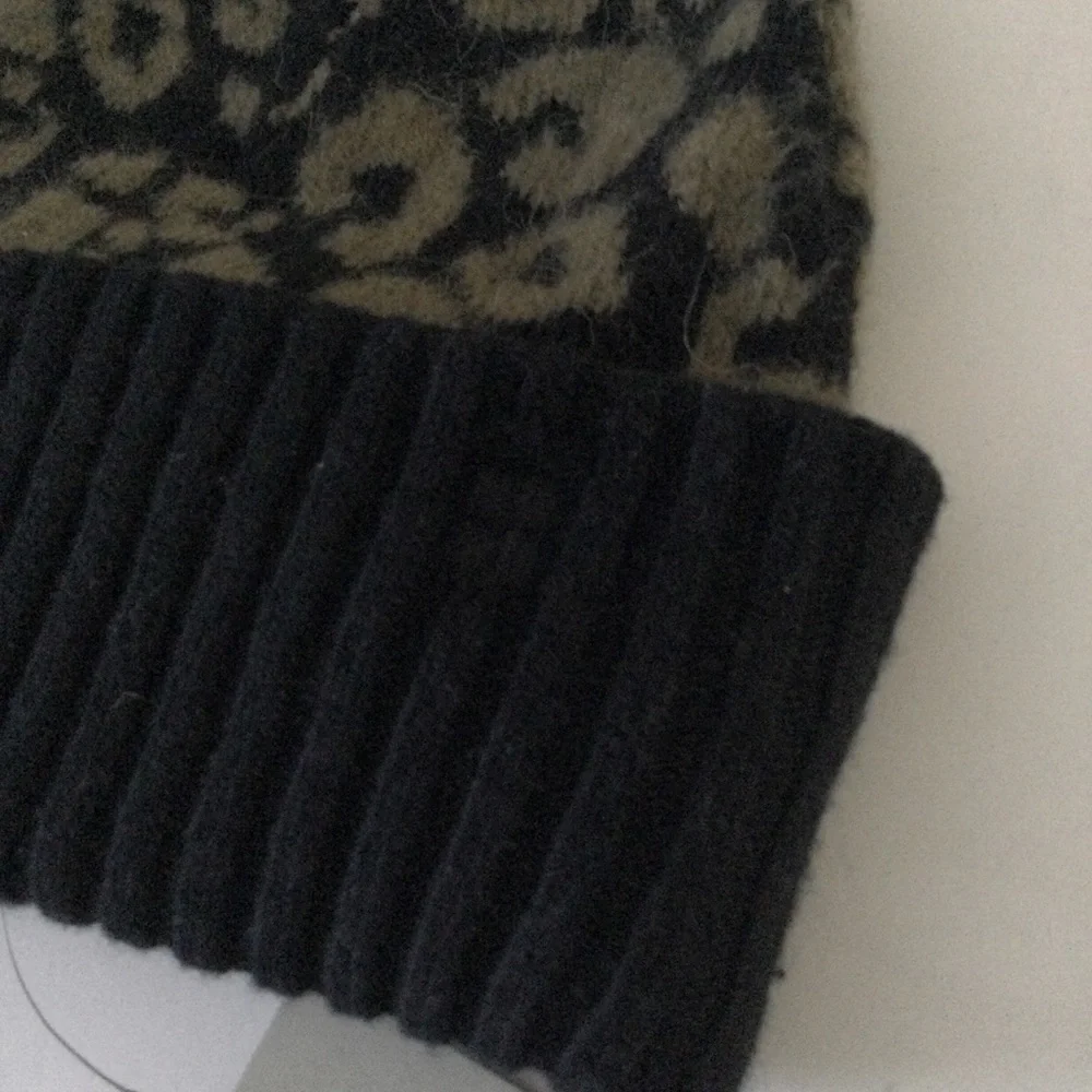 SWEATY BETTY JACQUARD LEOPARD PRINT KNIT BEANIE WOOL BLEND BLACK OS NWT